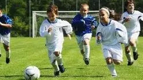 【五星瞩目】云达不莱梅VS法兰克福：激战正酣，24胜16负悬念迭起！